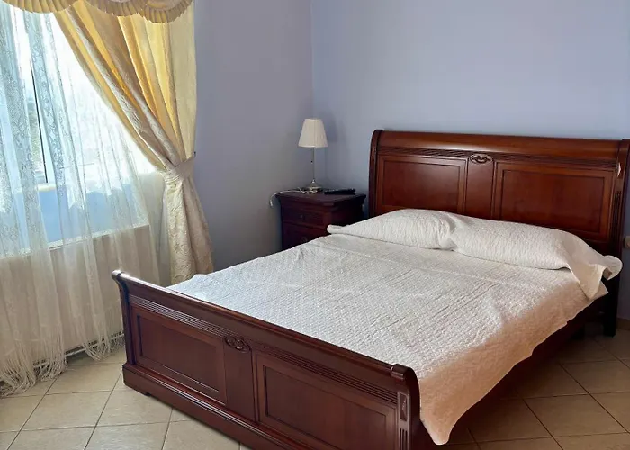 Rustic Comfort By Goutos Luxury Living Apartament